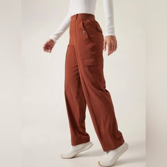 Athleta Vienna Cargo Pant Travel Pant NWT - Picture 3 of 14